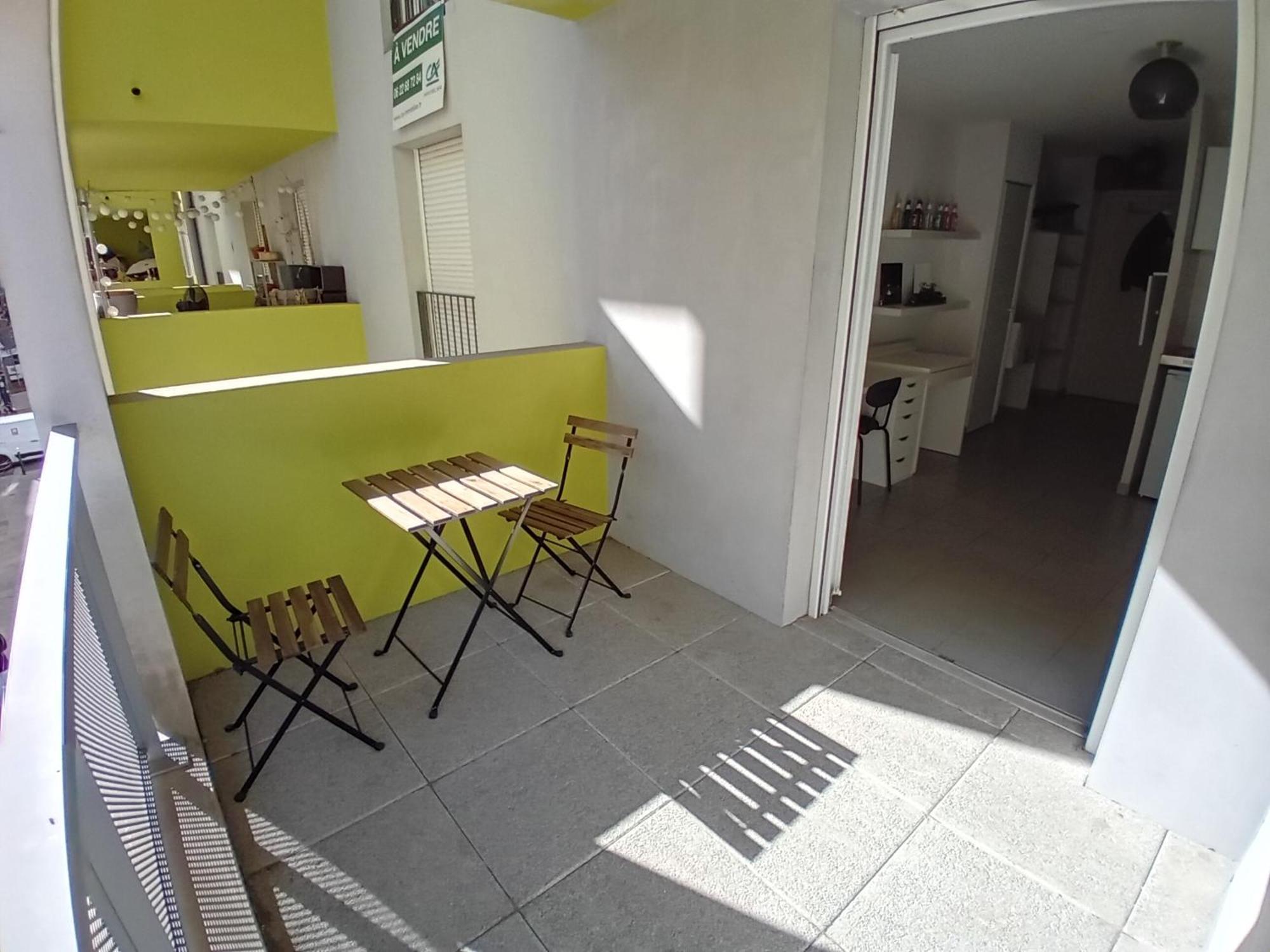Studio Cosy Avec Terrasse Montpellier Exterior photo