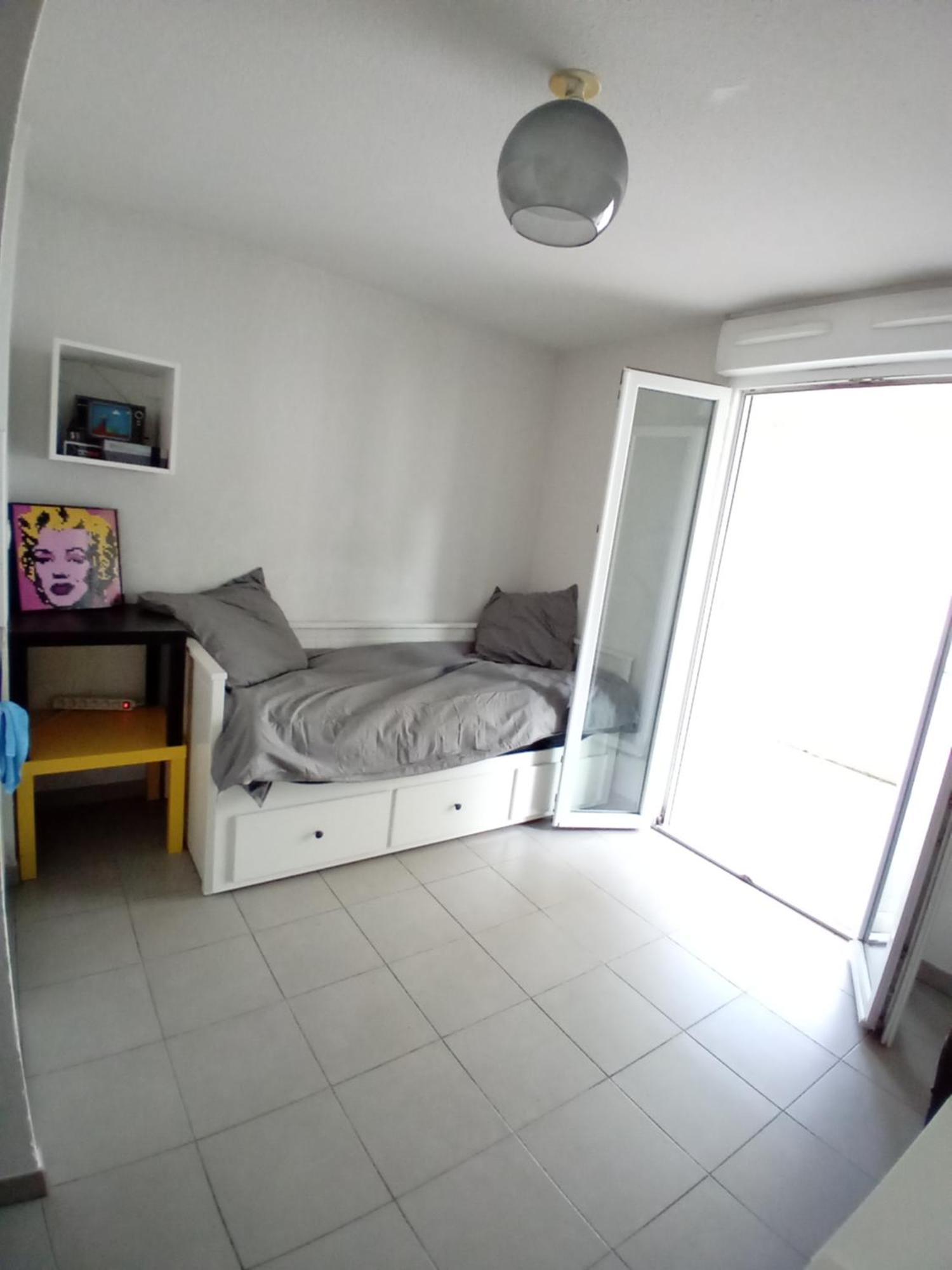 Studio Cosy Avec Terrasse Montpellier Exterior photo